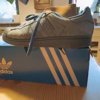 Sneakers Adidas n. 40