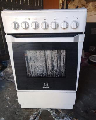 CUCINA A GAS, FORNO ELETTRICO