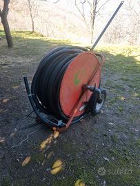 irrigatore con carrello.