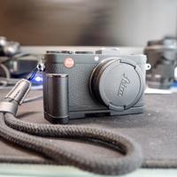 Leica X2 + Grip originale