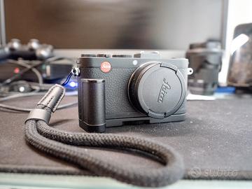 Leica X2 + Grip originale