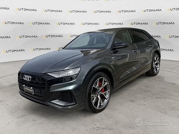 Audi Q8 60 TFSIe 250kW quattro tip. S Line Ed...