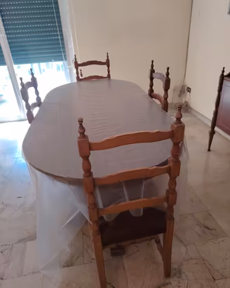 Stanza da pranzo, vintage, tutta in legno . 
