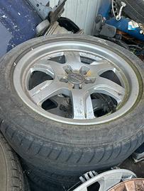 gomme 225/50R17con cerchi AUDI