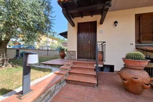 Villetta a schiera di 174 m² con più di 5 locali e