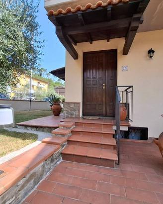 Villetta a schiera di 174 m² con più di 5 locali e