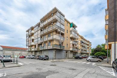 2 LOCALI A GRUGLIASCO
