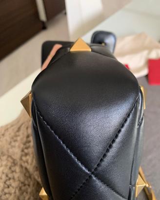 Valentino Garavani Roman Stud Media nera originale