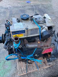 Motore perkins 3 cilindri 403d per jcb 8018
