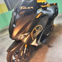 T-Max 530 DX full optional