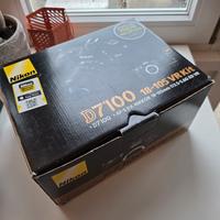 Nikon D7100 con obiettivo 18-105 kit