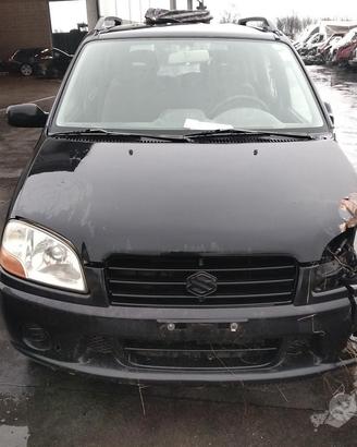 Suzuki Ignis 2003 4x4 benzina demolito per ricambi