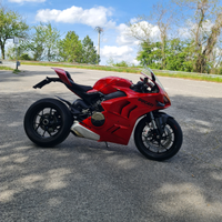 Ducati Panigale v4 2022