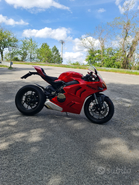 Ducati Panigale v4 2022