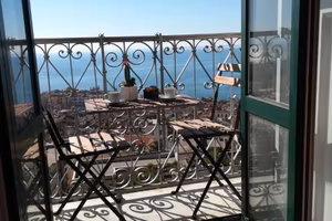 Appartamento panoramico ristrutturato e ammobiliat