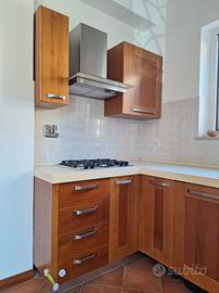 Cucina completa di elettrodomestici 