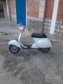 Piaggio Vespa 50 Special (V5B3) - 1979