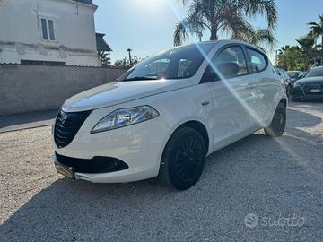 LANCIA YPSILON 1.2 BENZ 69CV PERFETTA