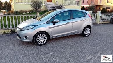 FORD - Fiesta 1.4 benzina / gpl - ok neopatentati