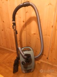 Aspirapolvere Miele S6240