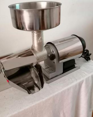 Spremipomodoro "Tre Spade"