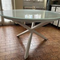 Tavolo in cristallo temperato apribile