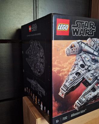 millenium falcon UCS 75192