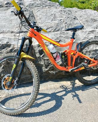 giant reign sx