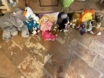 lotto pupazzi peluche disney trudi e altro