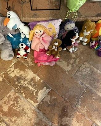 lotto pupazzi peluche disney trudi e altro