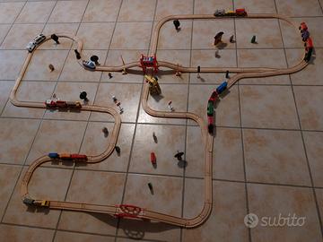 Trenino in legno