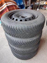 Cerchi in ferro e gomme Falken all season