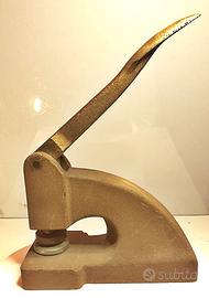 Antica punzonatrice stemma araldico