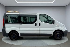 Opel Vivaro trasporto disabile 6 posti +1 - 2009