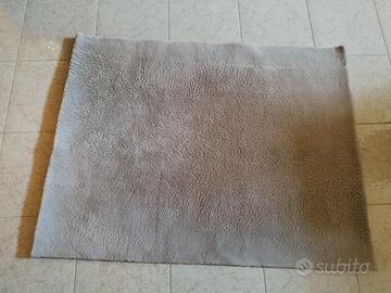 Tappeto grigio chiaro 120x158 cm