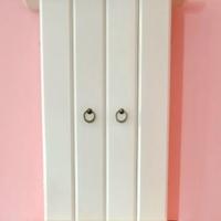 Butsudan bianco laccato con luce integrata 