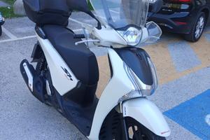 Honda sh 150 abs
