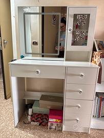 Toilette trucco nuova