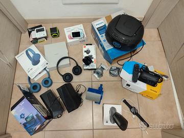 stock materiale informatico cuffie auricolari cass