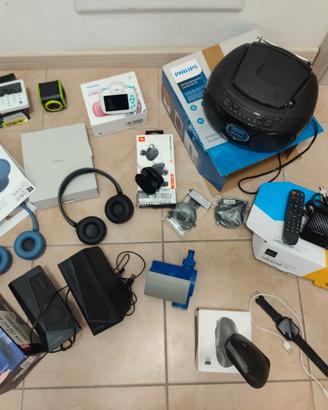 stock materiale informatico cuffie auricolari cass