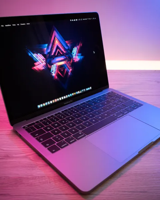 MacBook Pro Retina Display con TouchBar