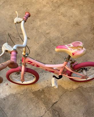Bici piccola bambina