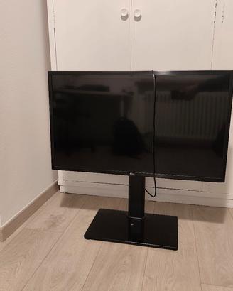 LG SMART TV 32" con supporto incluso