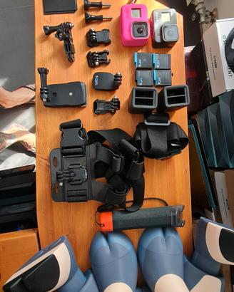 2 GoPro Hero 8 + Accessori