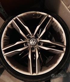 Cerchi in lega 18 con oneumatici per VW