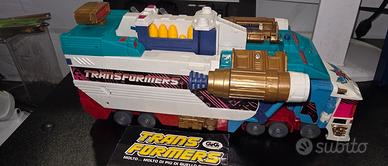 Transformer turbomaster uragan Hasbro Takara GIG  