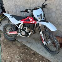 Husqvarna 250 targata