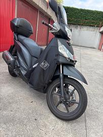 Sh 300i 