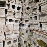 Piastre sasso lavato e blocchi di cemento