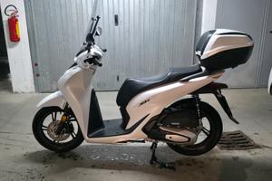 SH 125 PARI AL NUOVO   solo 1550 km